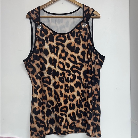 unknown Tops - Amazon 5X Women’s Leopard Print Stretch Tank #plus #animalprint #fancy #chic